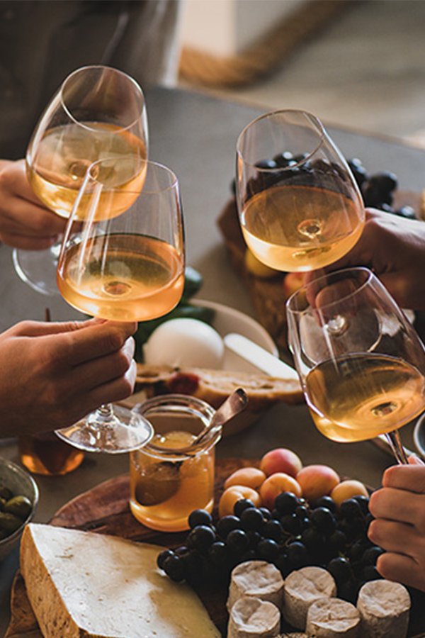 Vino, cata de vino, empresa, olor, sabor, vino blanco, vino tinto, Rioja, Ribera del Duero, Priorat, Verdejo, Albariño, Tempranillo, Garnacha, Cabernet Sauvignon, Merlot, Syrah, Albariño, Albillo,Bastard Negre, Bobal, Cabernet Franc, Cabernet Sauvignon, privado, exclusivo, para todos, mundo del vino